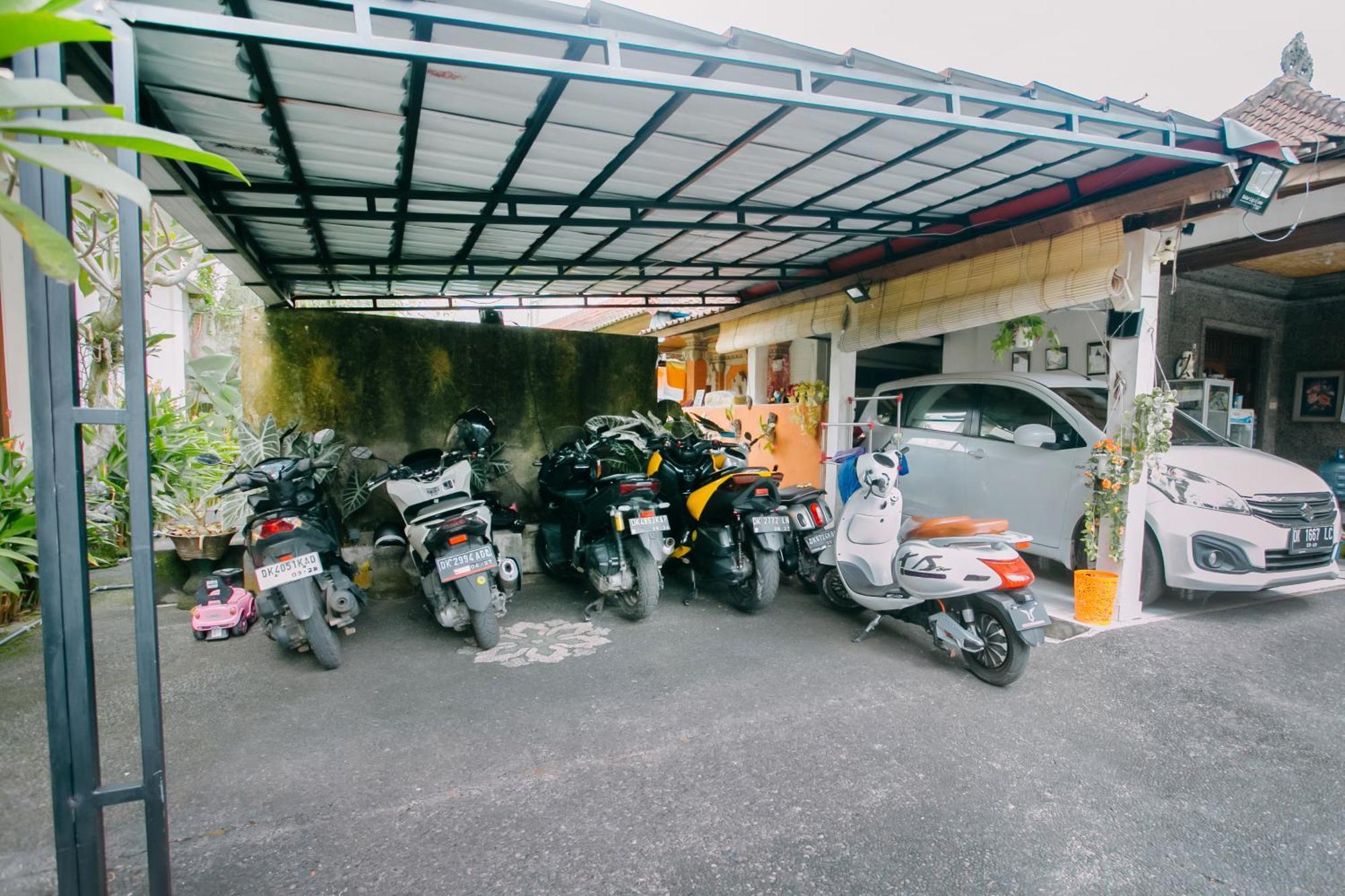 Nobody Inn Bali At Arya Guest House Ubud Exterior foto